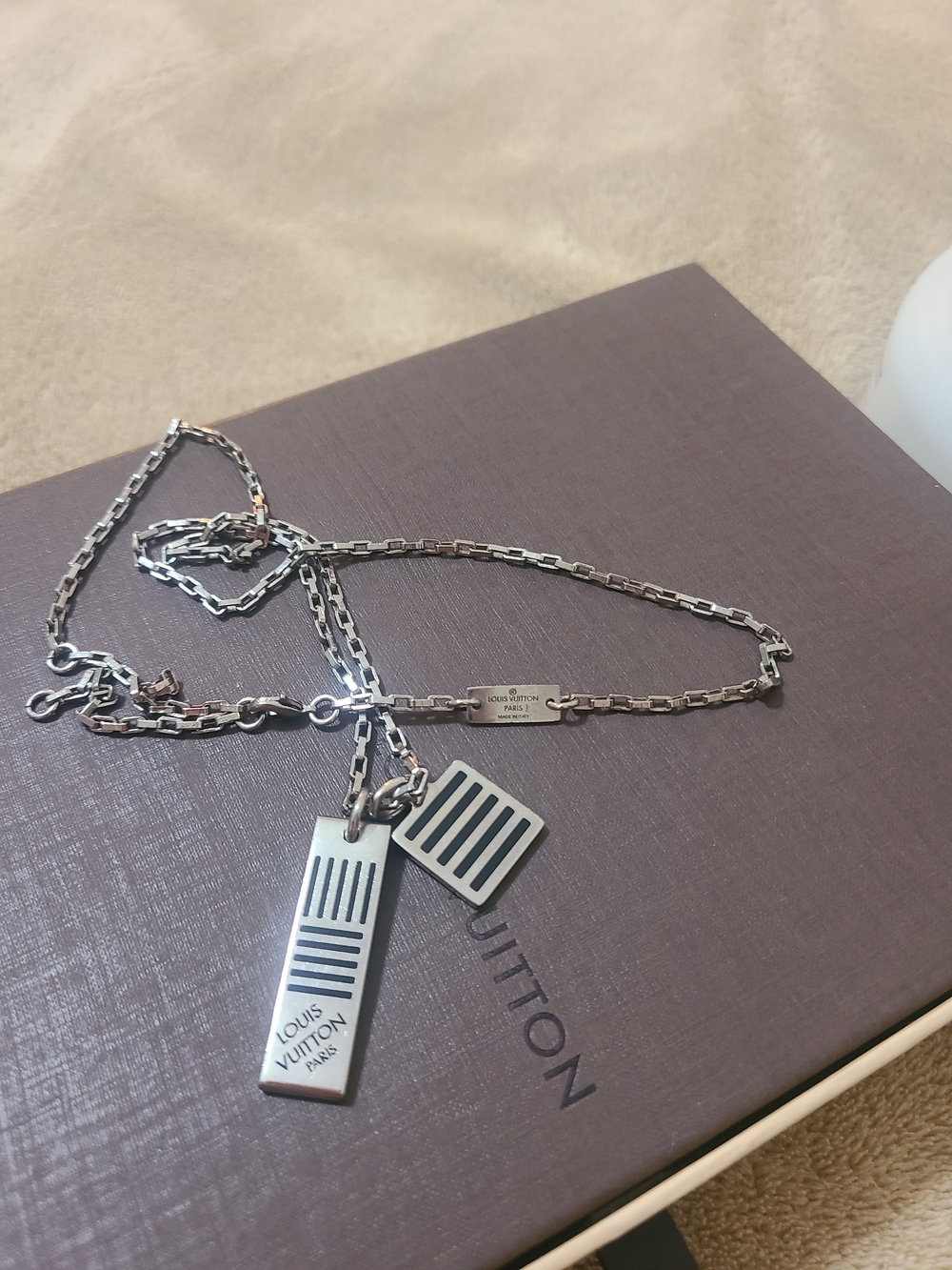 Louis Vuitton Collier Damier Necklace (M62490)
